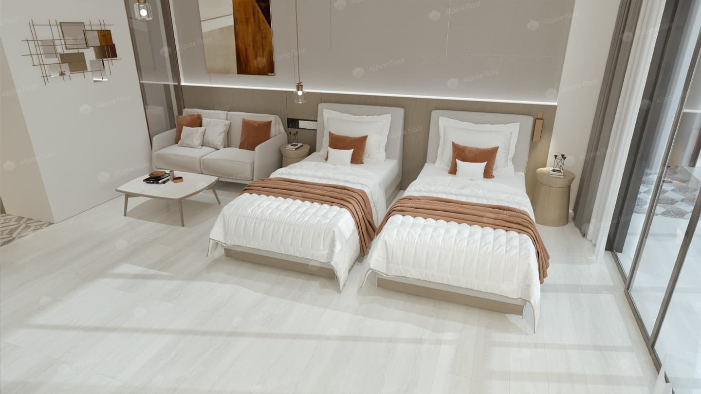 Напольная кварцвиниловая плитка Белый лес