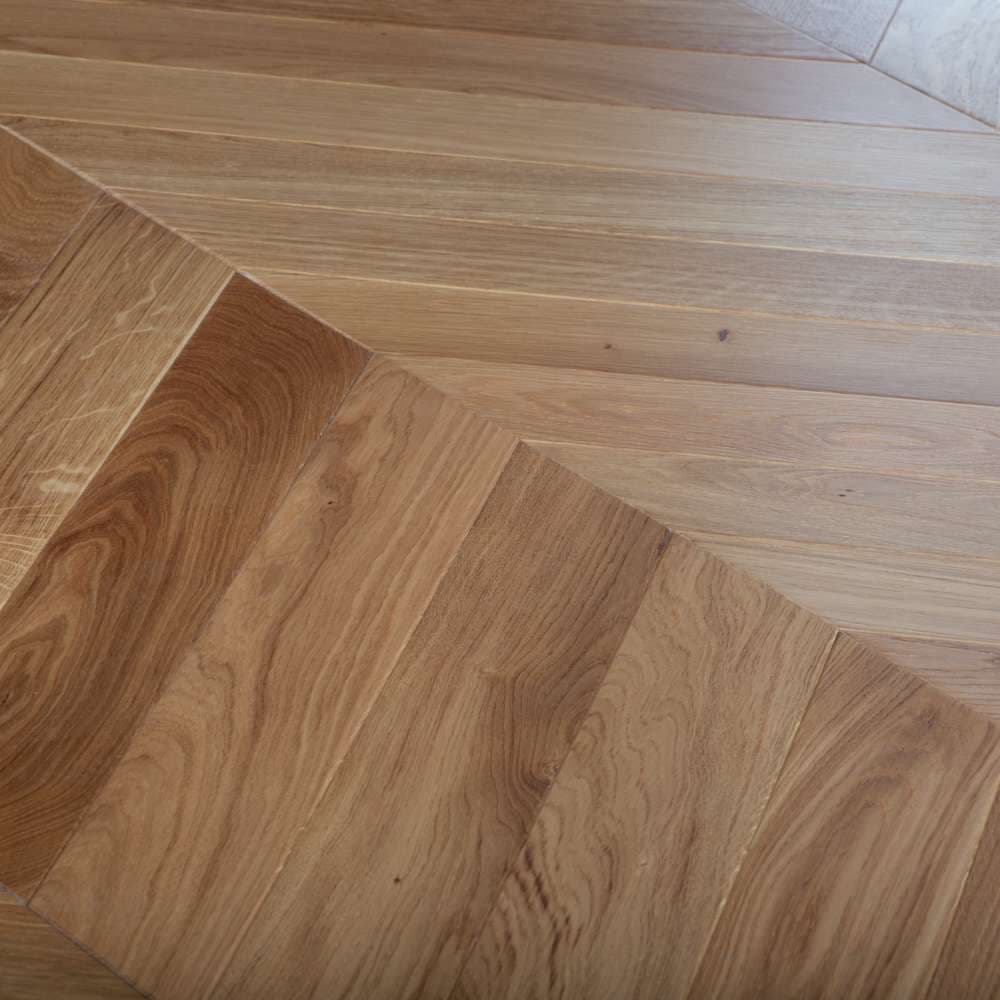 Паркет Елка Французская Lab Arte Chevron Дуб Натур лак 700/610х90х15/3/ 45°