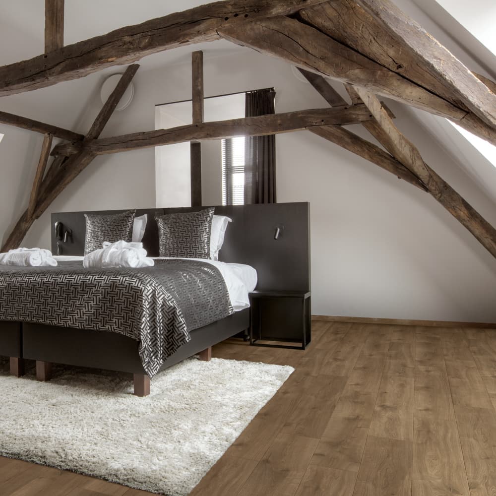 Ламинат Pergo Uppsala pro L1249-05029 Дуб изысканный коричневый (1,596 м2)